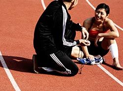 Collaborate with professional Spanish trainers on athletics camp in Barcelonas